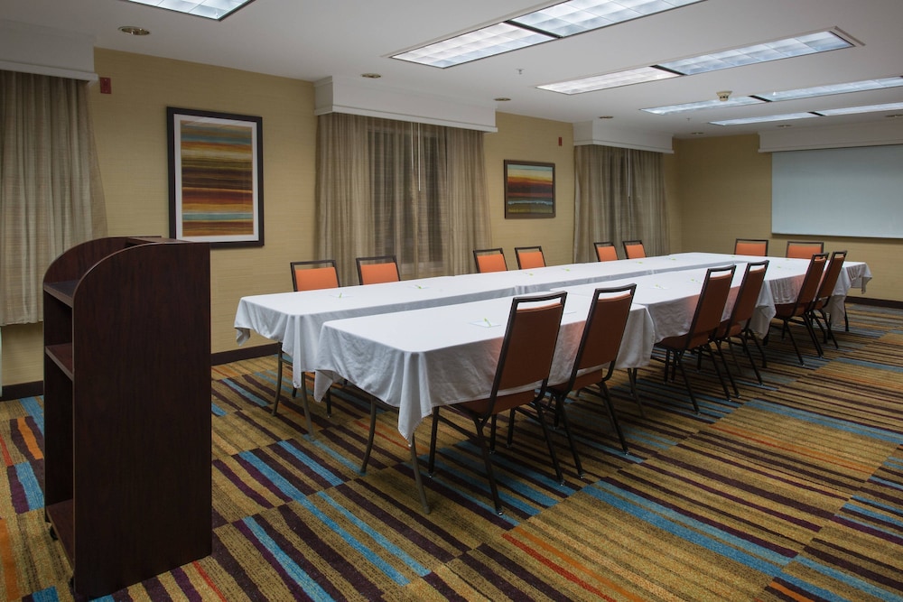 Fairfield Inn And Suites Jacksonville 36/47