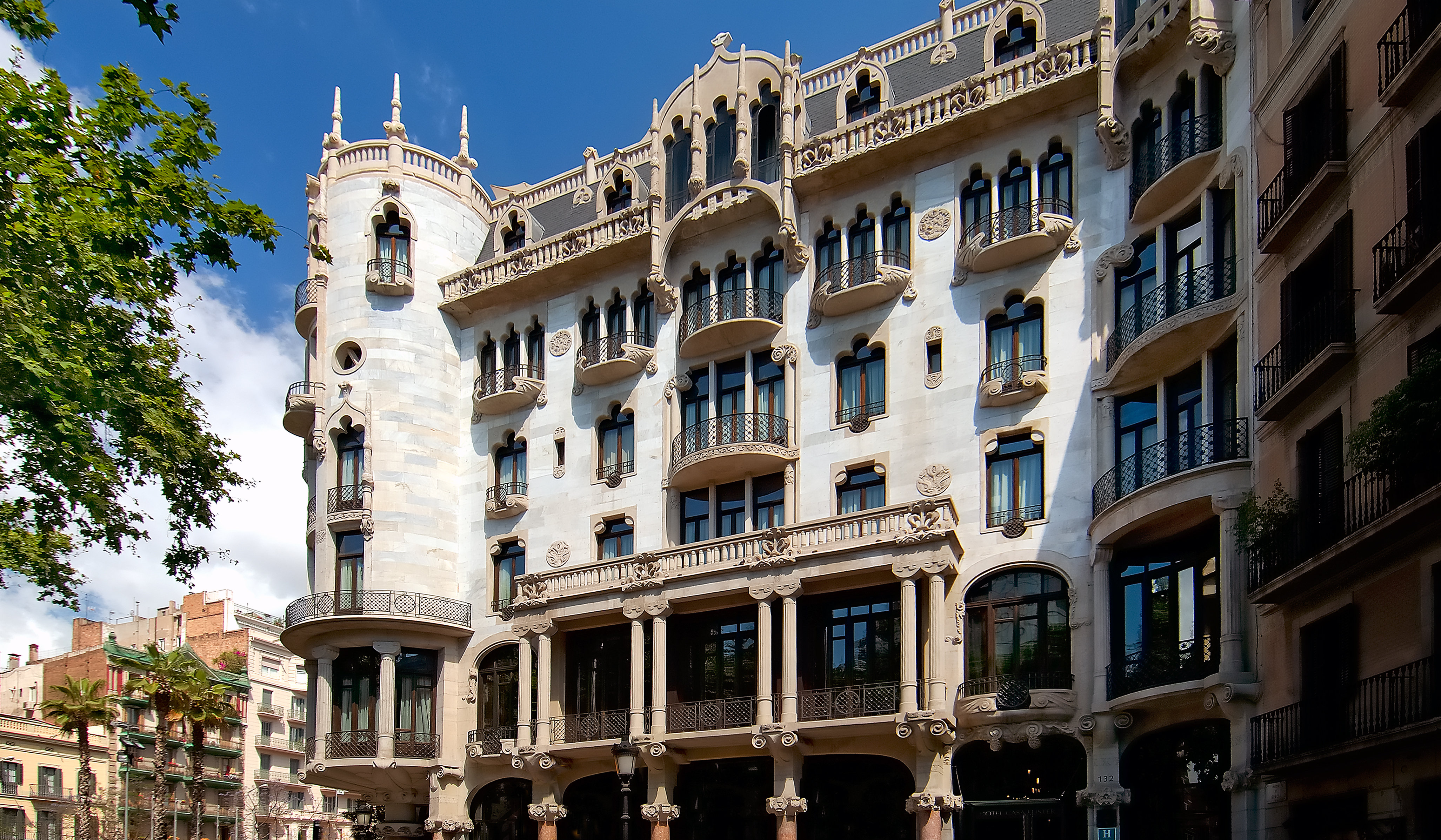Casa Fuster 6/76