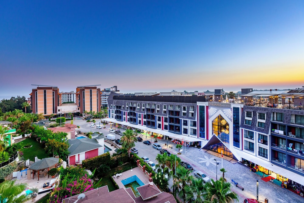 Algora Halal Hotel and Spa 3/50