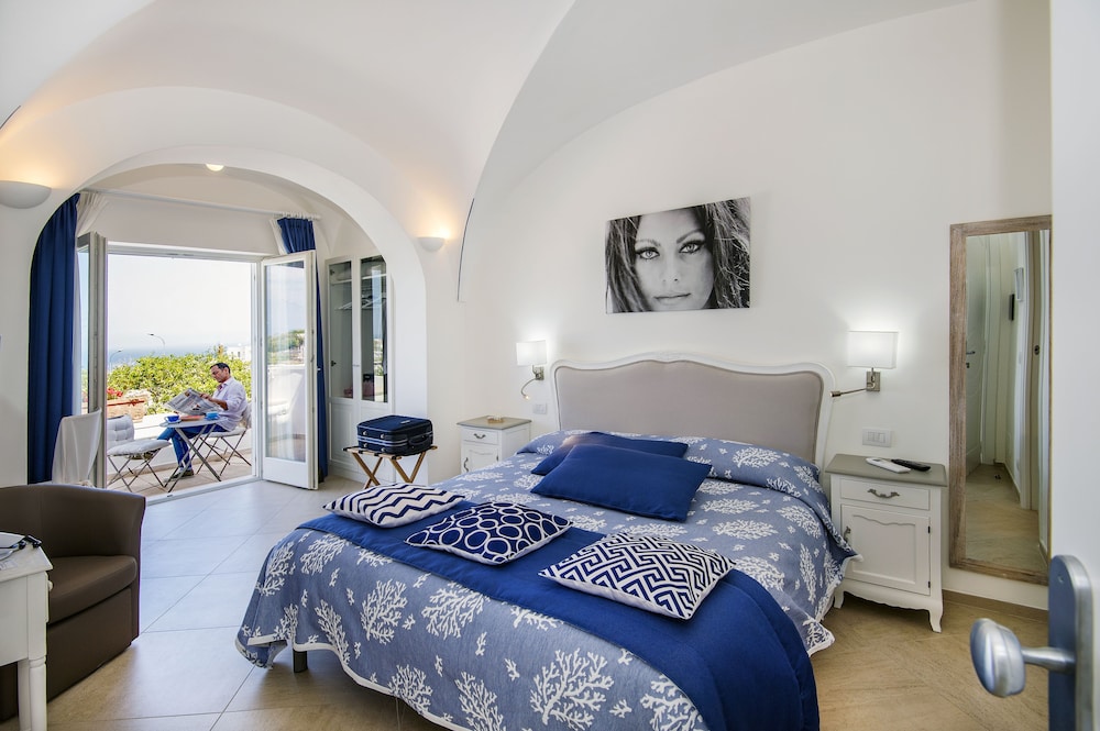 JUNIOR SUITE, STUDIO, SEA VIEW