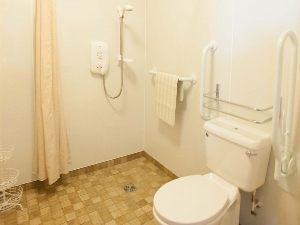 Glenernan Self Catering Cottages 14/15