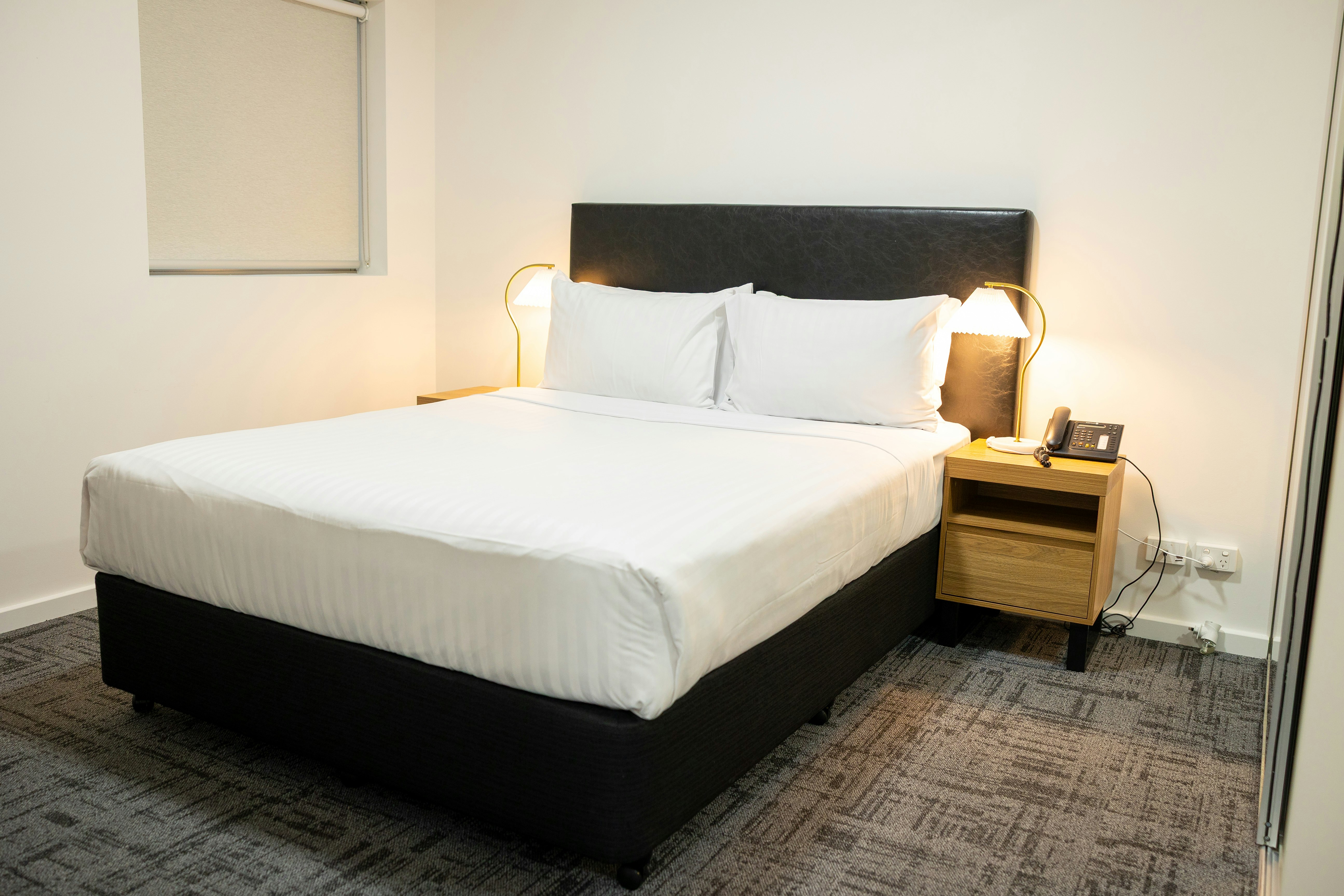 Baileys Serviced Apartments 21/76