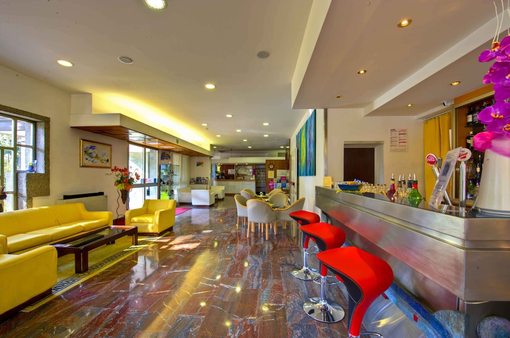 HOTEL MERIDIANUS 35/50