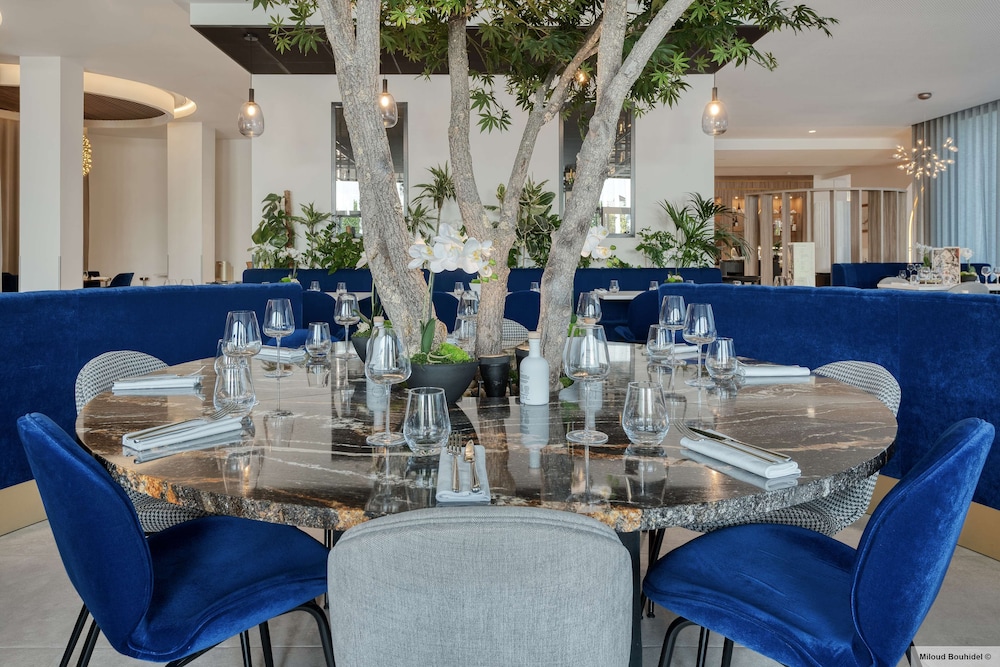 Golden Tulip Lyon Ouest Techlid - Hotel & Spa 60/76