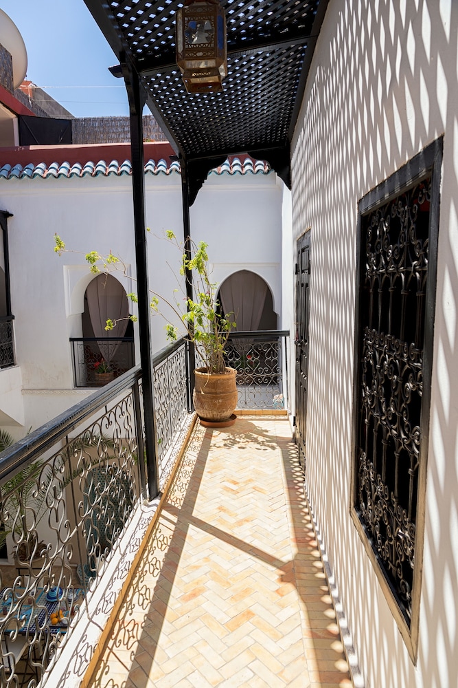 Riad Sasha 20/38