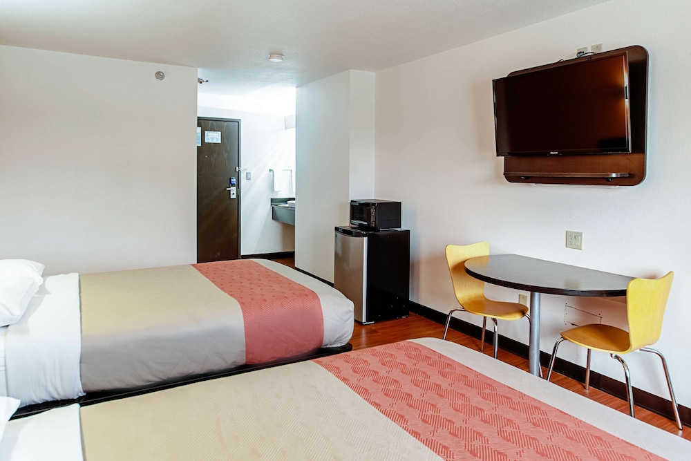 Motel6 Lebanon, IN 25/54