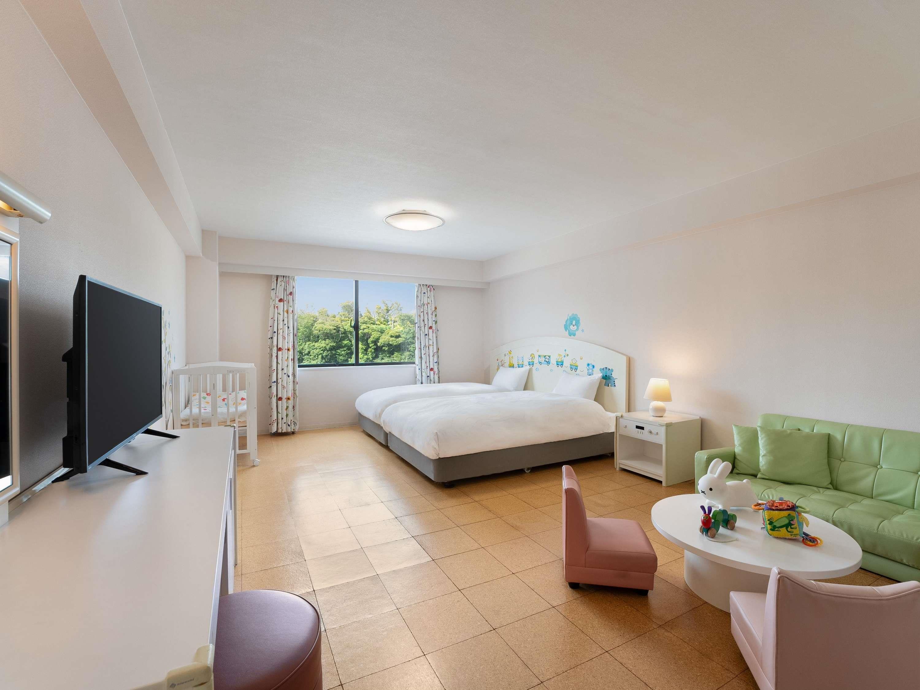 Classic, Twin Beds, Forest View, Pet Friendly
