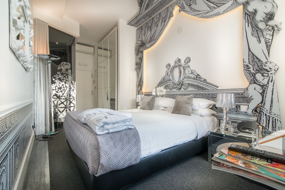 Teatro Bed & Breakfast 7/30