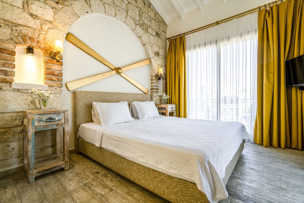 Junior Suite, Jetted Tub