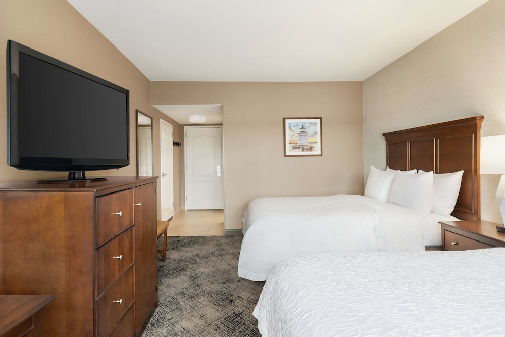 Hampton Inn Suites Exeter 14/52