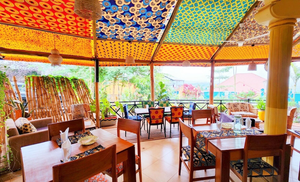 Yambi Guesthouse 33/50