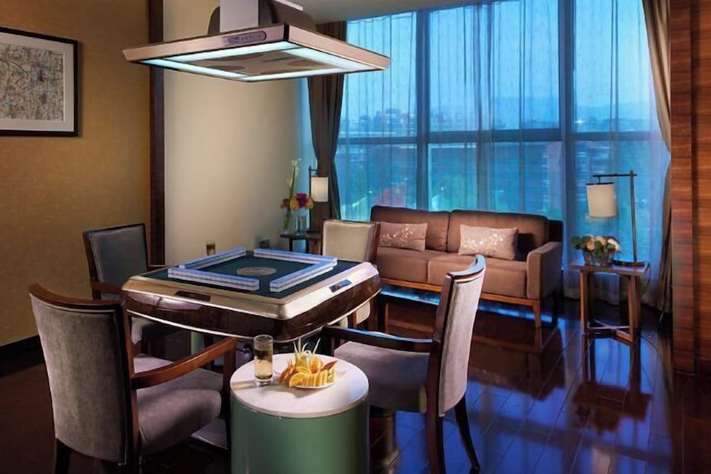 GRAND NEW CENTURY HOTEL FUYANG 30/34