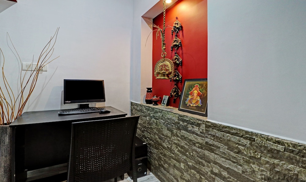 Oyo 10182 Avyukta Homestay 18/19