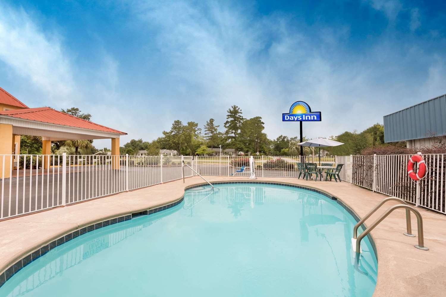 Days Inn by Wyndham Barnwell 13/29