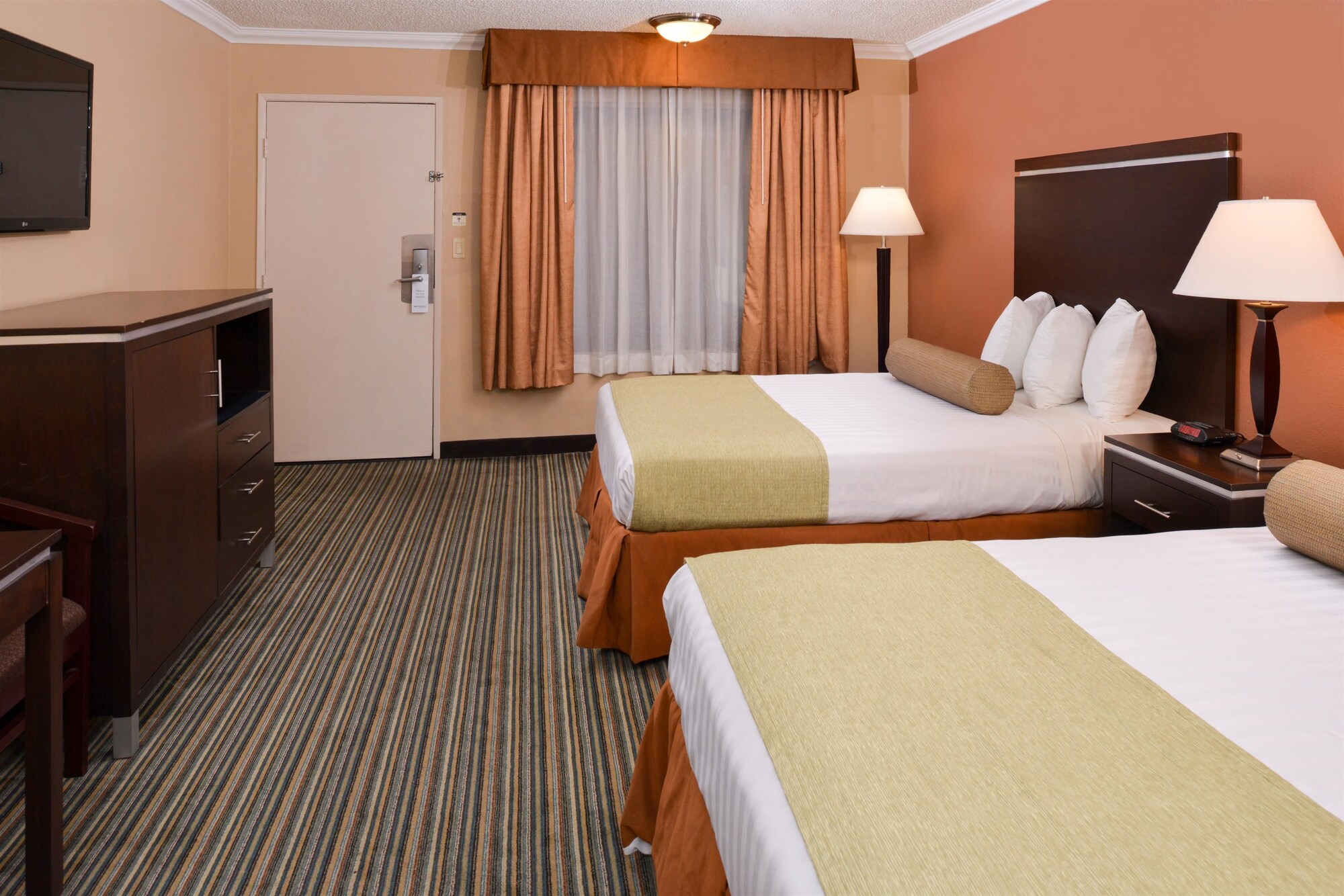 Standard, 2 Queen Beds, Accessible