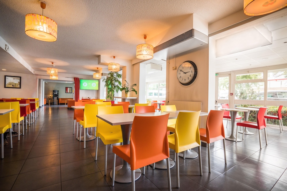 Hotel Premiere Classe Orly Rungis 32/42