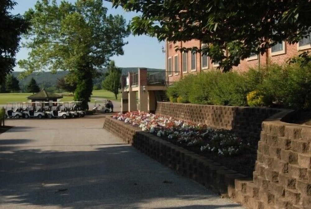 Guest Quarters at The Bridges Golf Club 47/58