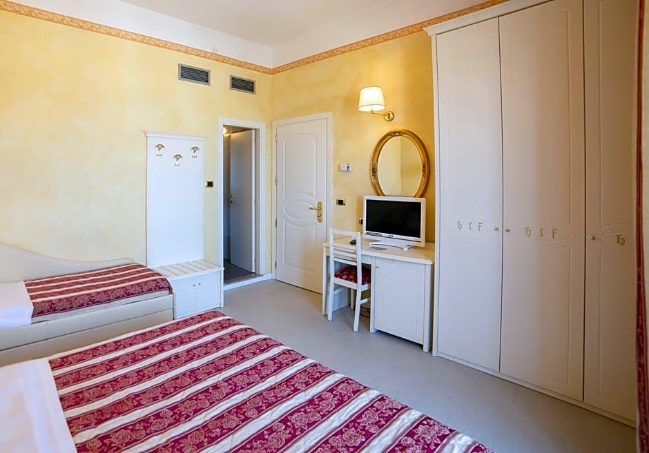 Executive La Fiorita 8/36