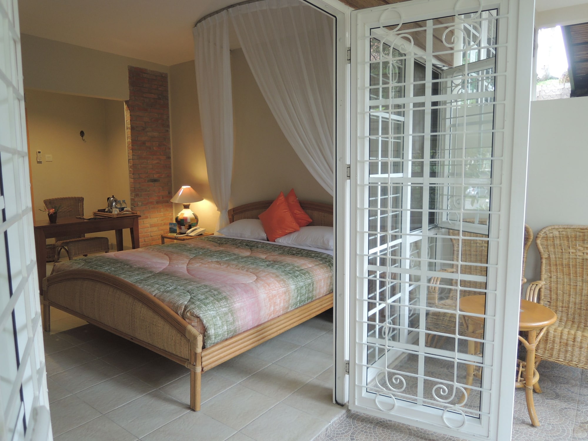 HONEYMOON, SUITE, QUEEN BED