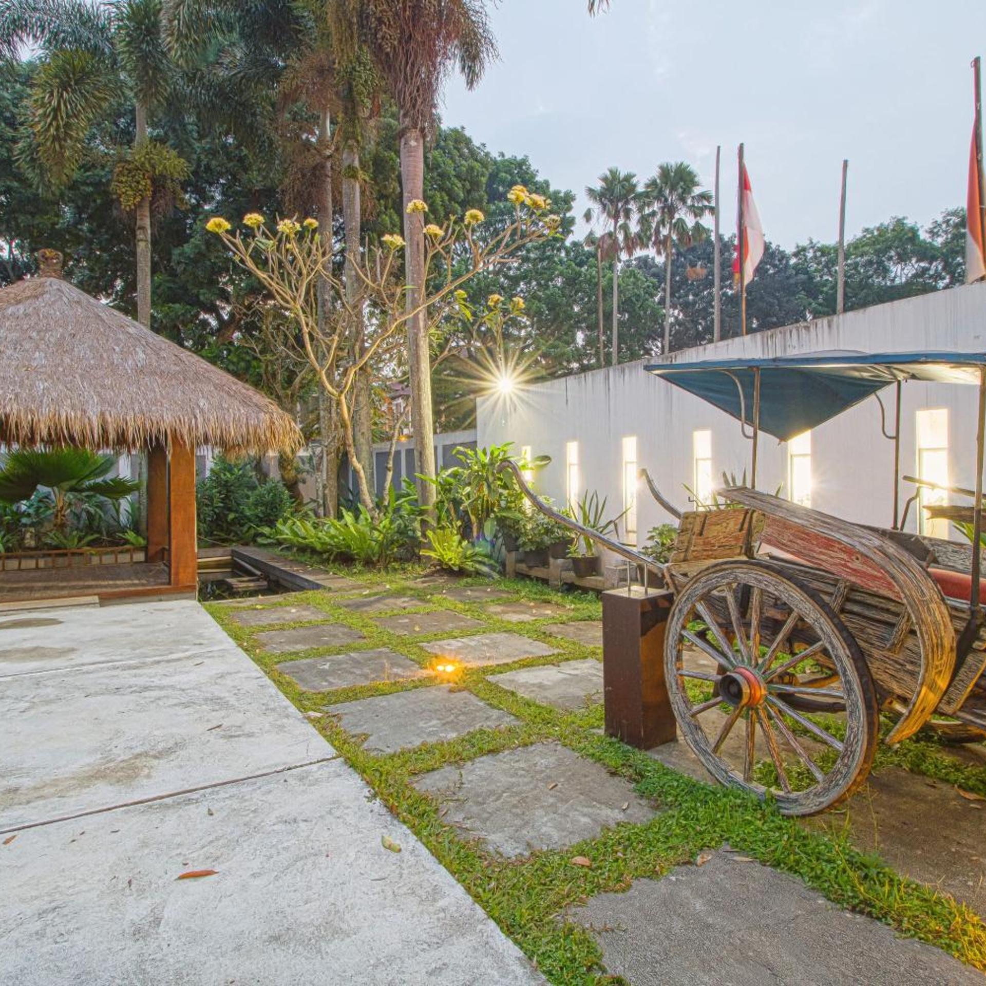 Grand Arjuna Hotel Formerly Sheo Resort Hotel 39/50