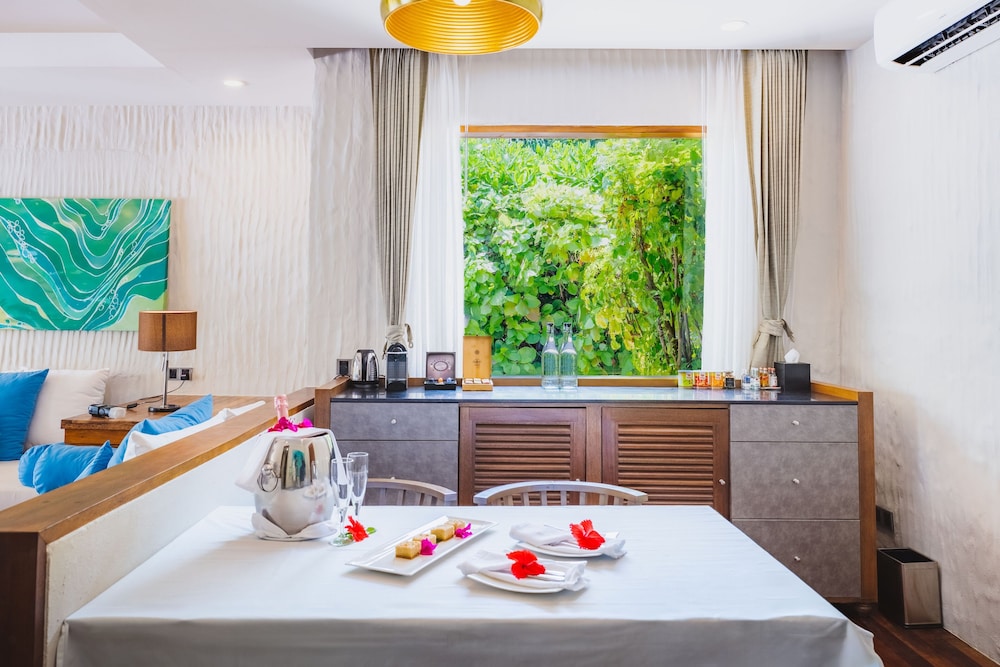Hideaway Beach Resort and Spa 106/123