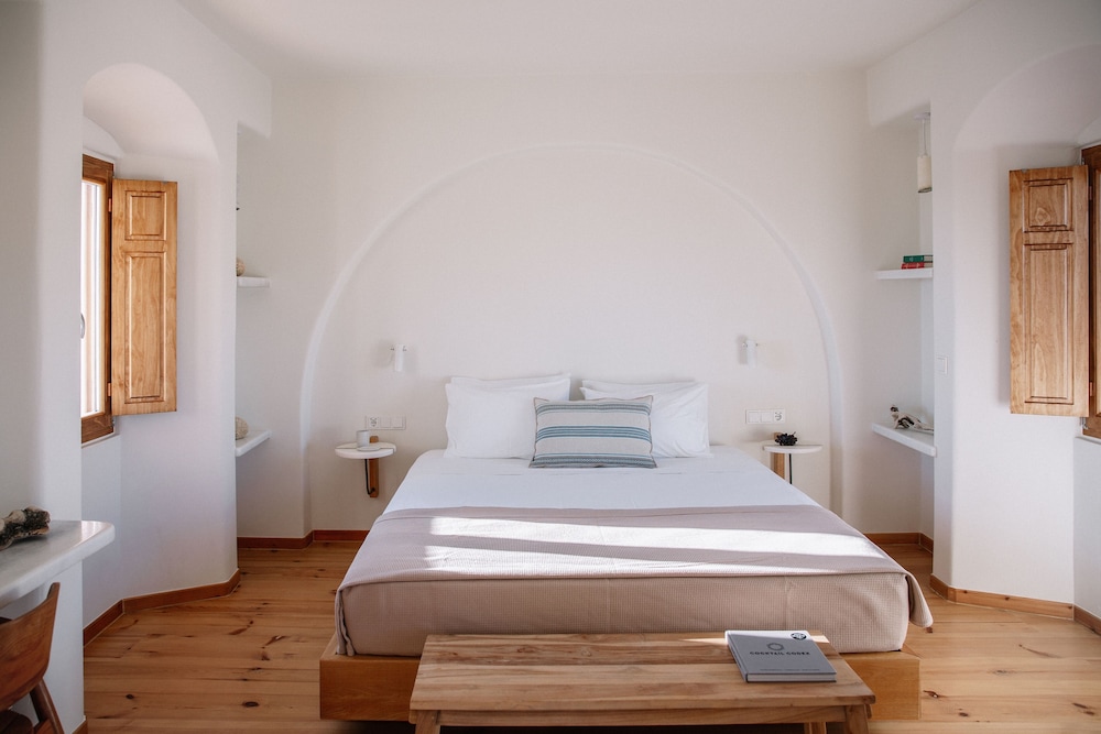 Ammothines Cycladic Suites 22/59