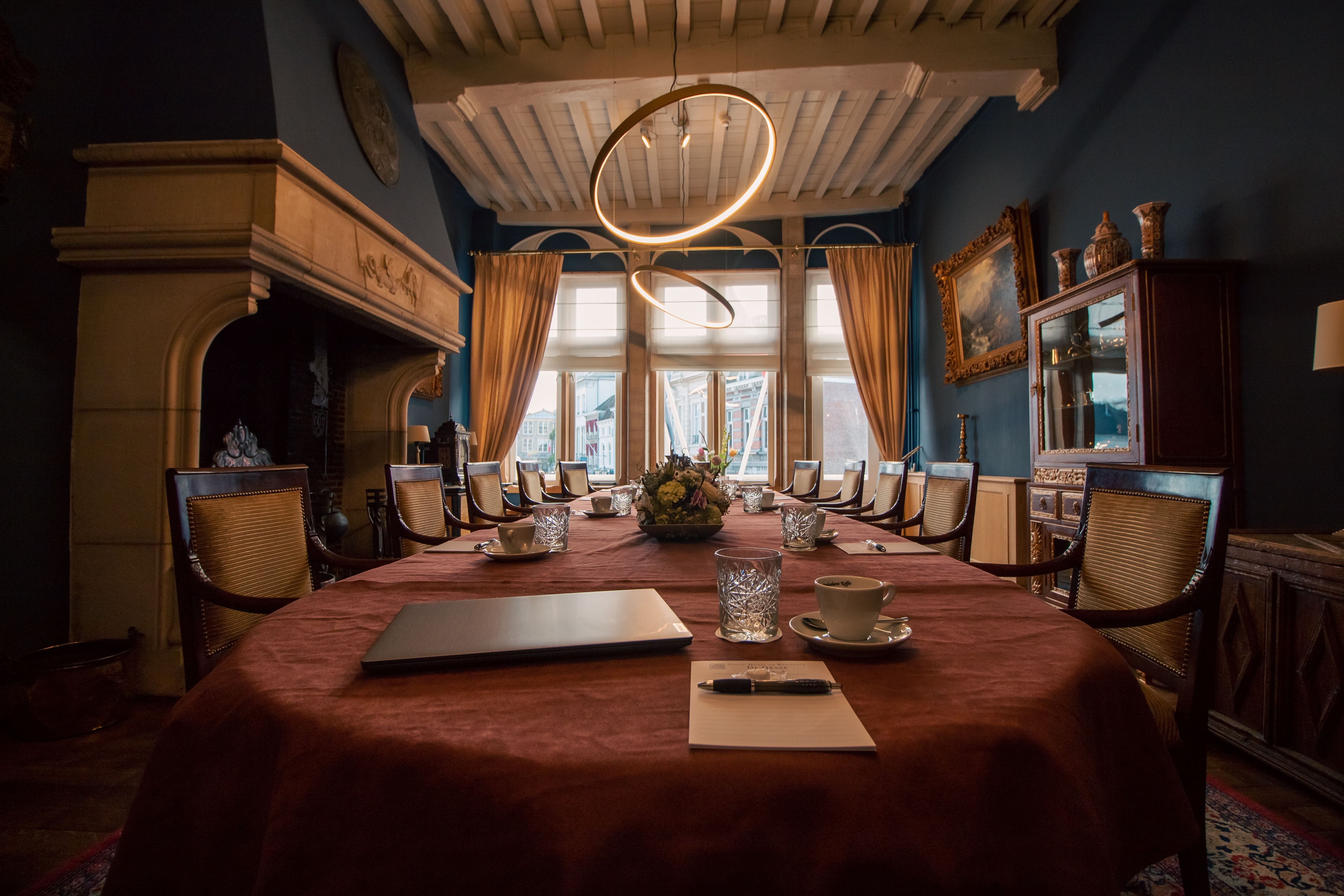 Grand Hotel De Draak and Residence Dagmara 35/43