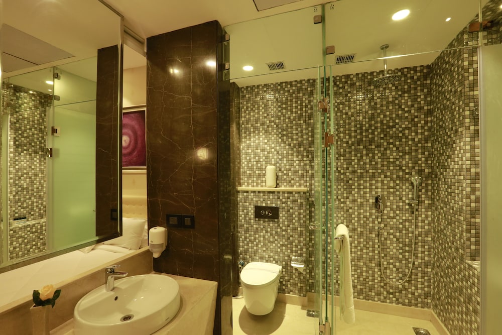 Hotel Pal Heights Mantra 43/47