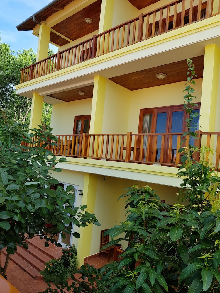 Free Beach Resort photo1