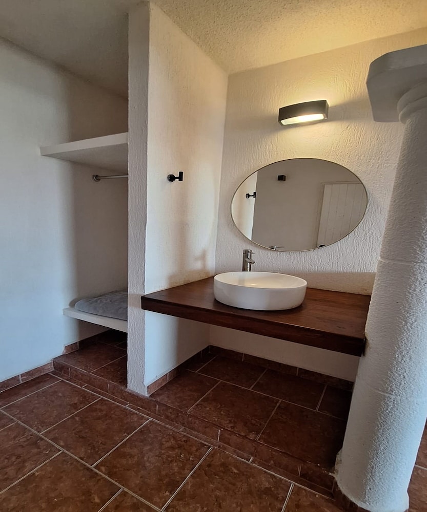 OYO Hotel Rolovi Cancun 57/60