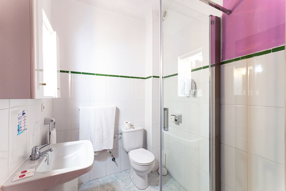 Hostal Residencia San Francisco 28/29