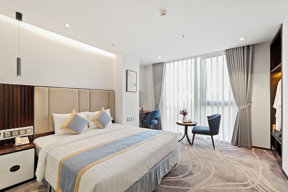22Land Hotel Saigon 10/50
