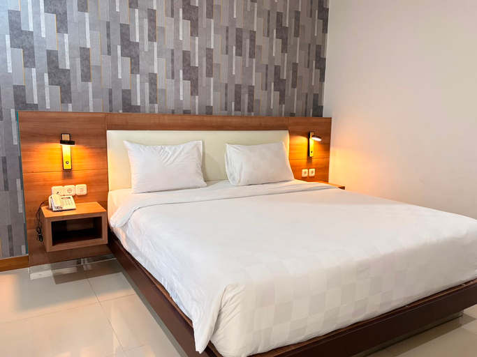 غرفة ديلوكس بسرير كينج للمدخنين، Hotel 88 Batulicin by WH 3/4