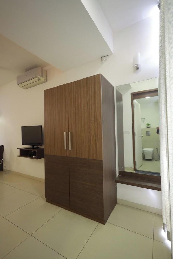 Ixora Suites 11/46