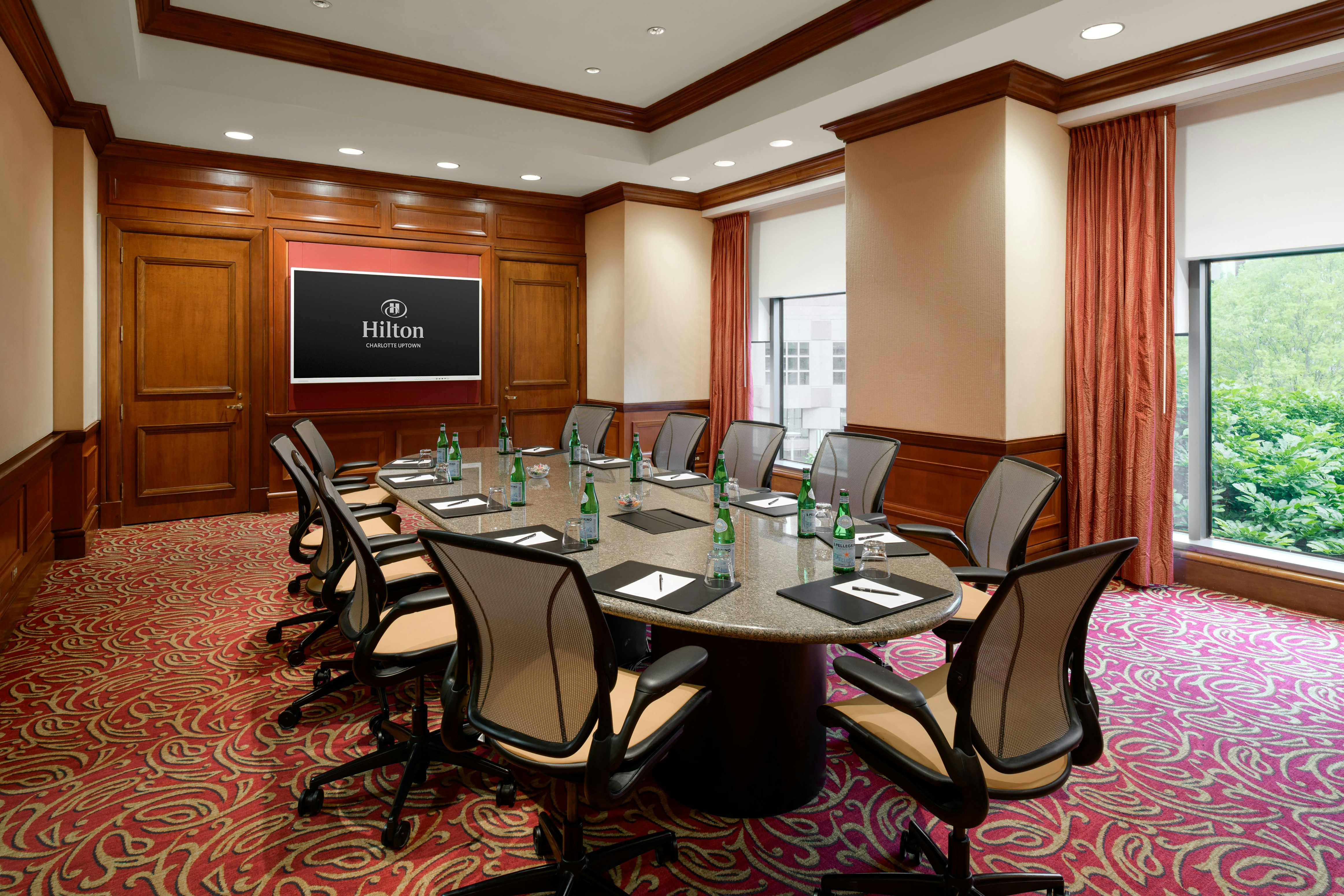 Hilton Charlotte Uptown (ex Hilton Charlotte Center City) 65/82