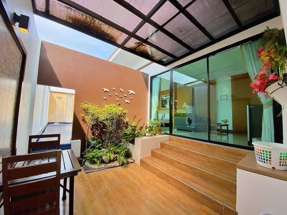 The Vista Pool Villa 6/50
