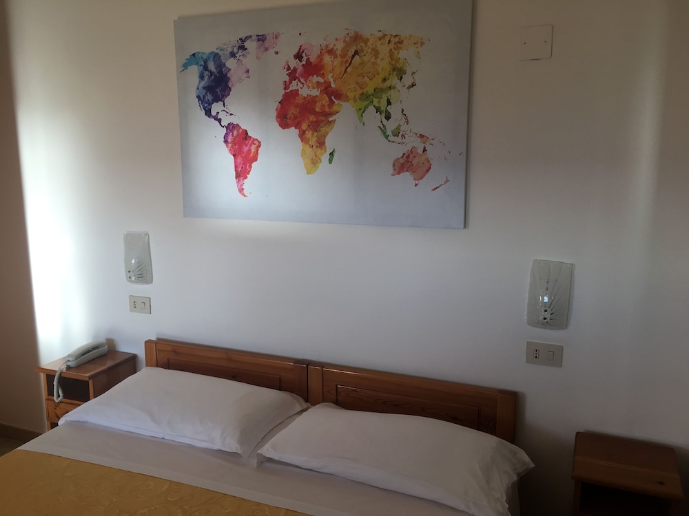Hotel Marconi 16/50