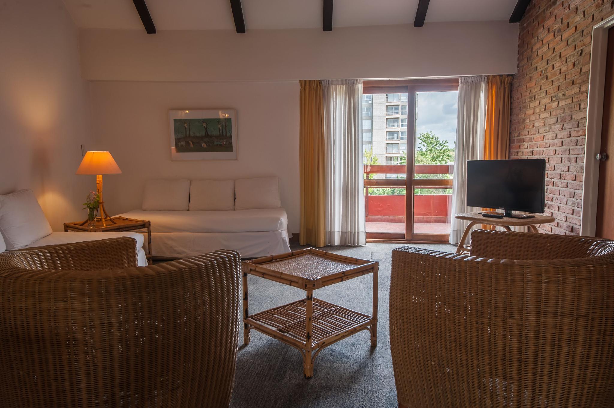 Hotel Del Bosque 24/35