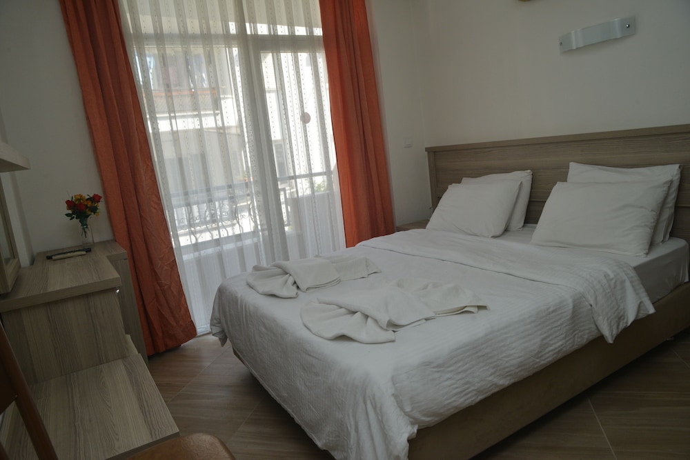 Marina Apart Hotel 16/48