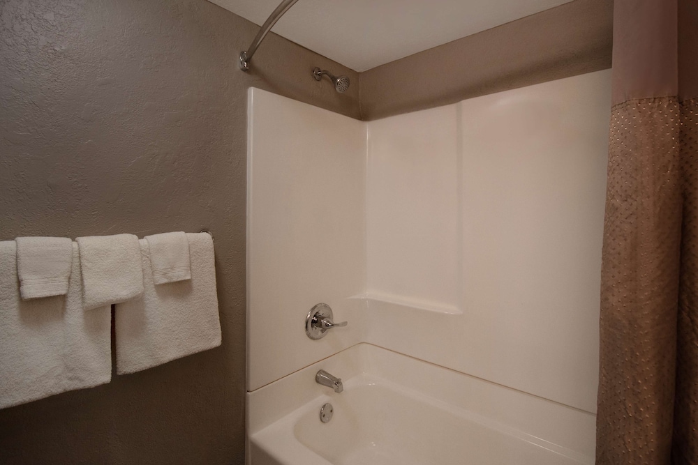 Motel6 Merrillville, IN 50/53