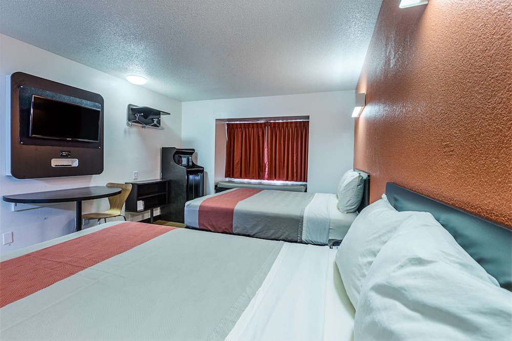 Motel6 Simpsonville, SC - Greenville 13/50