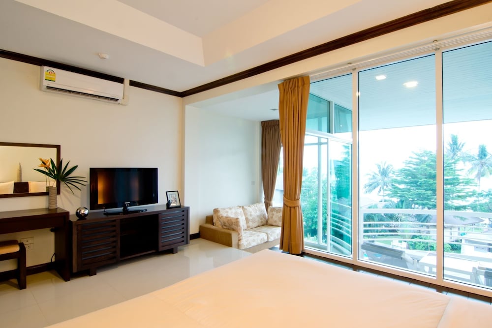 MAKATHANEE RESORT 34/63