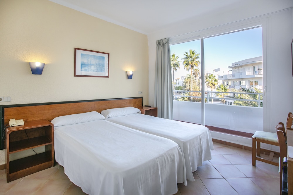 JS Cape Colom - Adults Only 10/45