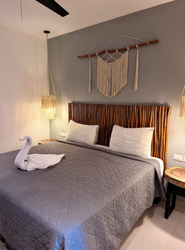 Ah Xok Suites 15/50