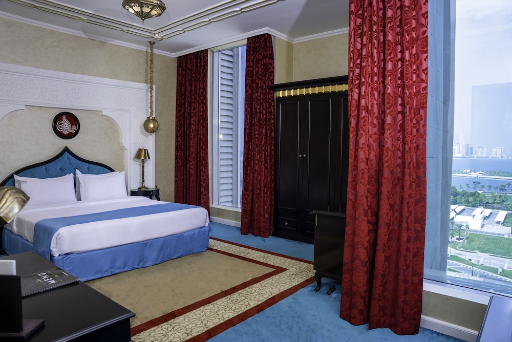CORNICHE, PANORAMIC, SUITE, WITH VIEW
