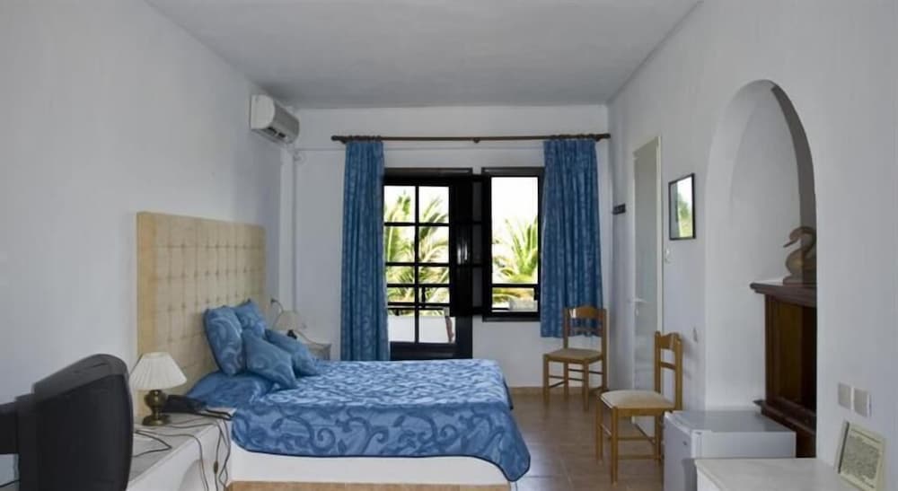 Renovated, Double Bed, Garden View