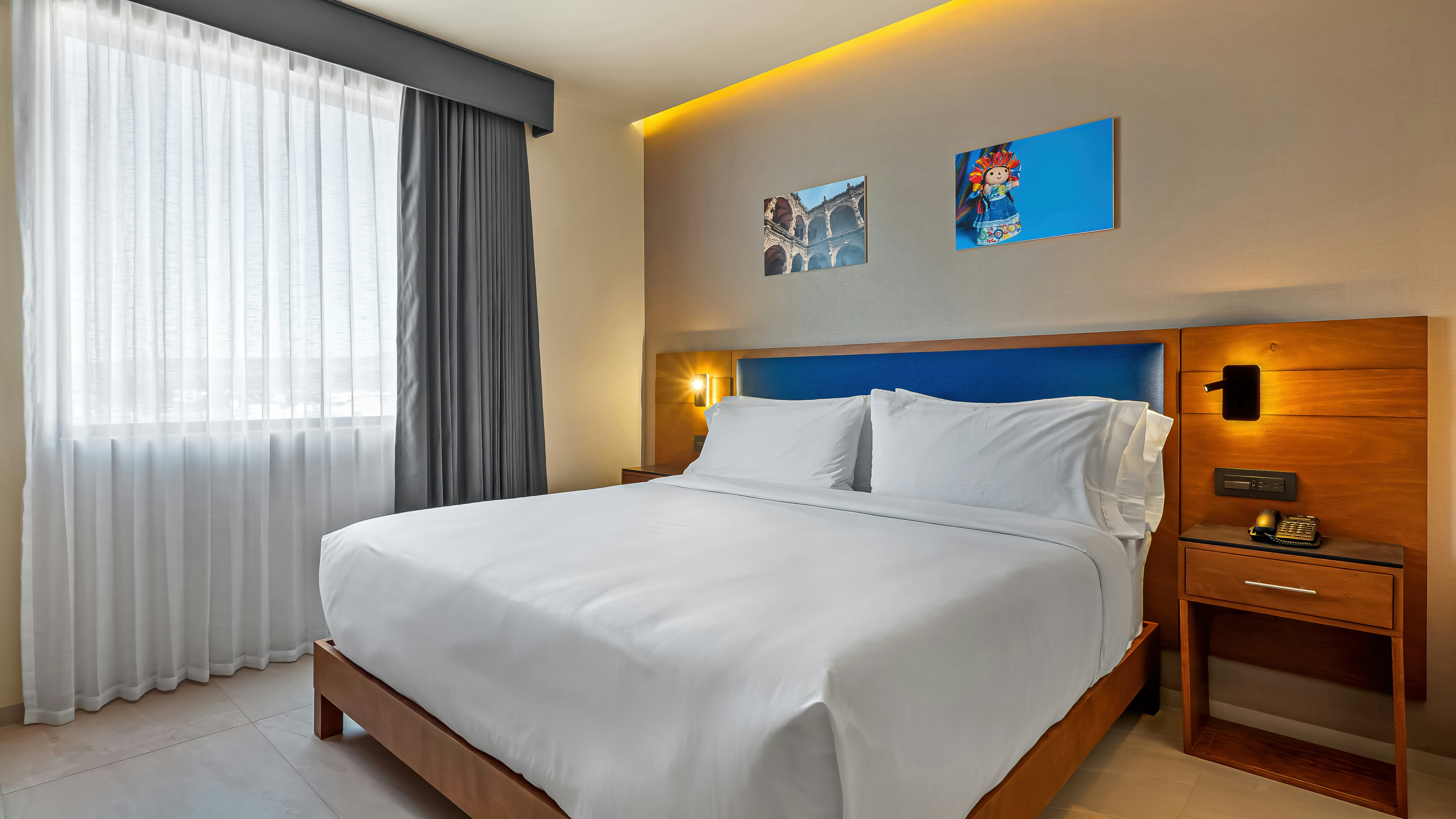 ROOM, KING BED