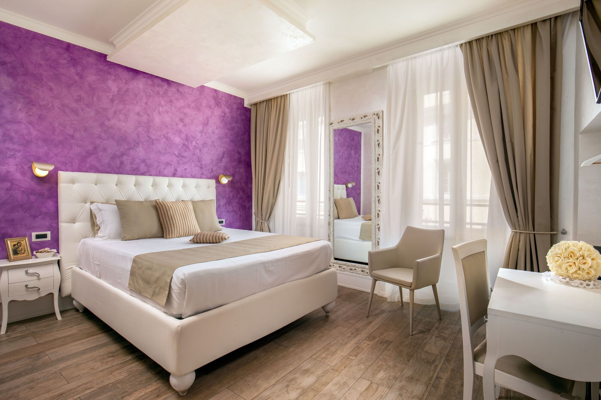 NILO, DELUXE, DOUBLE BED