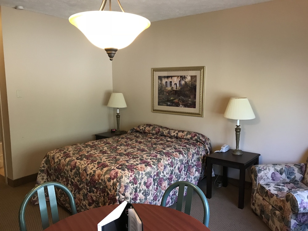 Carriage House Country Club 15/50
