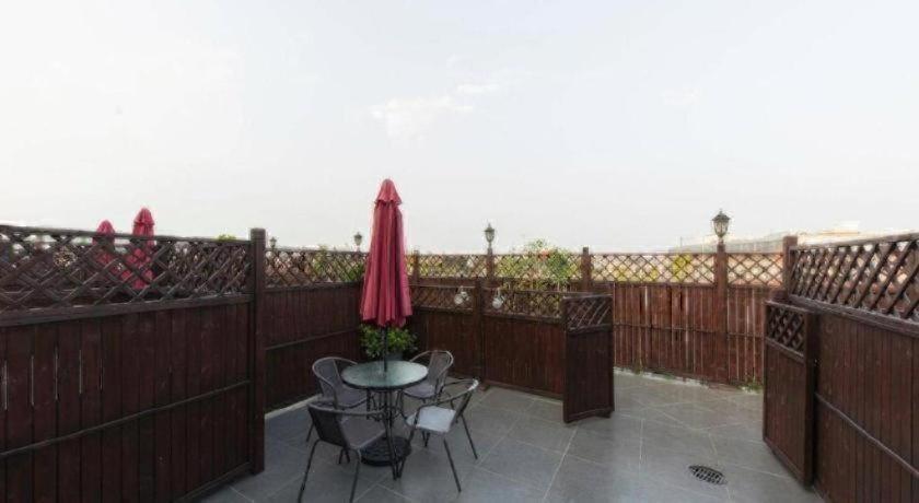 Yiting Zhenshe Hotel (Beijing Qianmen Pedestrian Street) 49/50